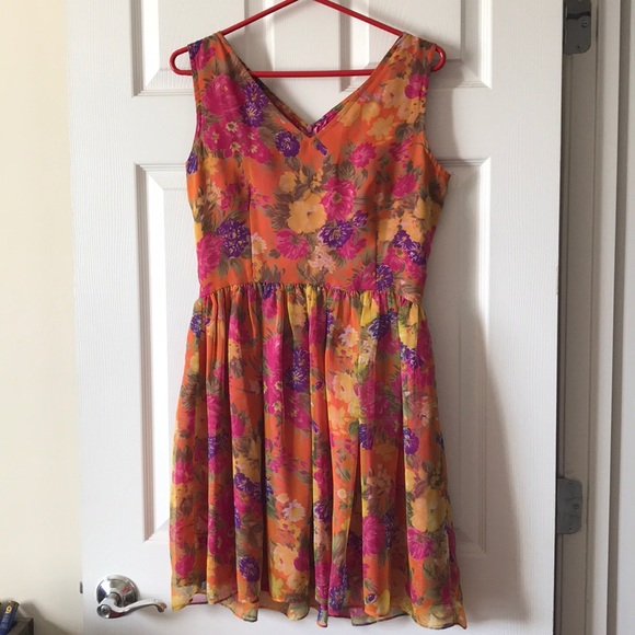 Floral dress - Picture 1 of 2